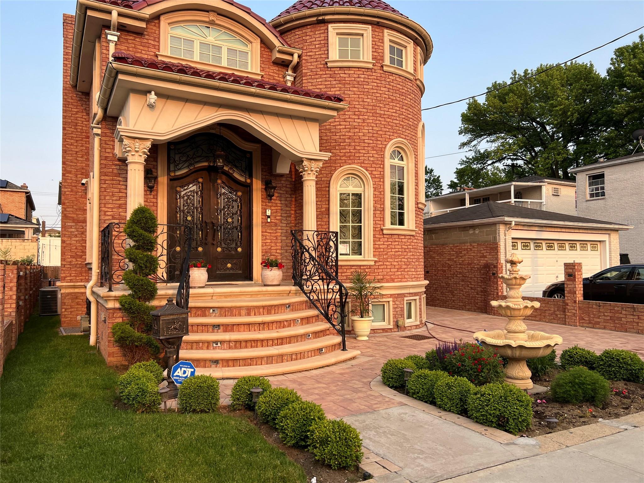 Property for Sale at 124th Street, South Ozone Park, Queens, NY - Bedrooms: 3 
Bathrooms: 4 
Rooms: 6  - $2,100,000