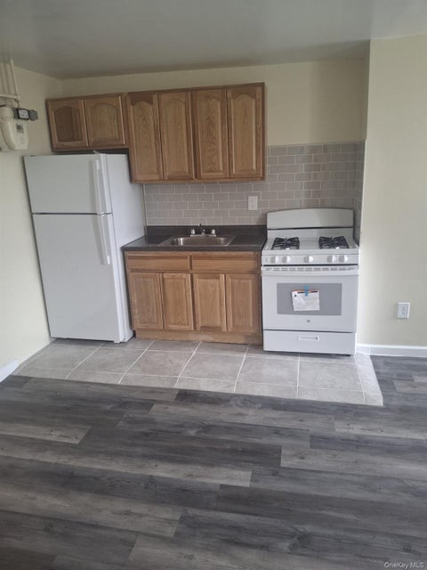 Multifamily For Rent - 2015 Southern Blvd Blvd #8E<br/> Bronx County, Bronx, NY 10460