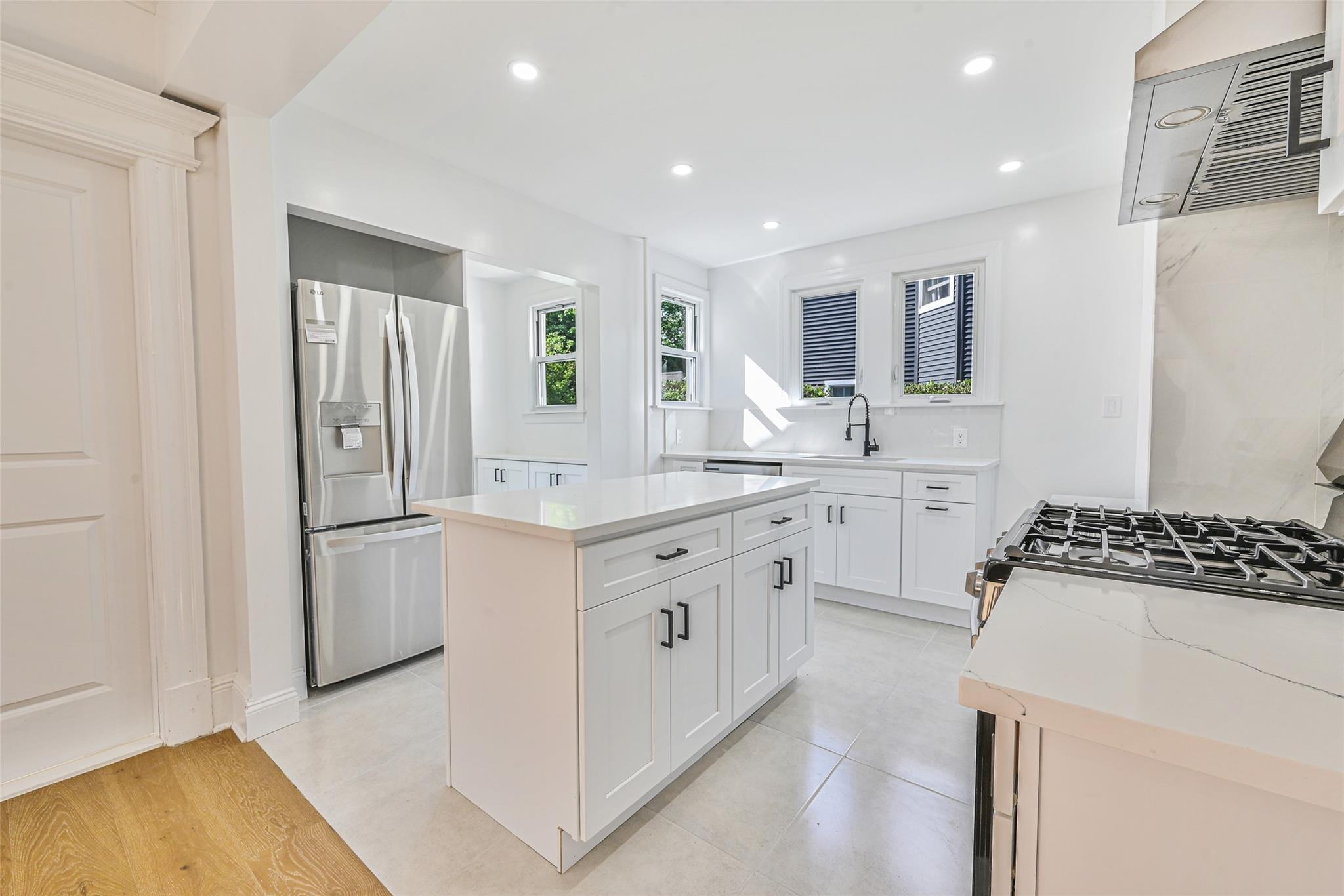 108 North Forest Avenue Ave, Rockville Centre, New York image 14