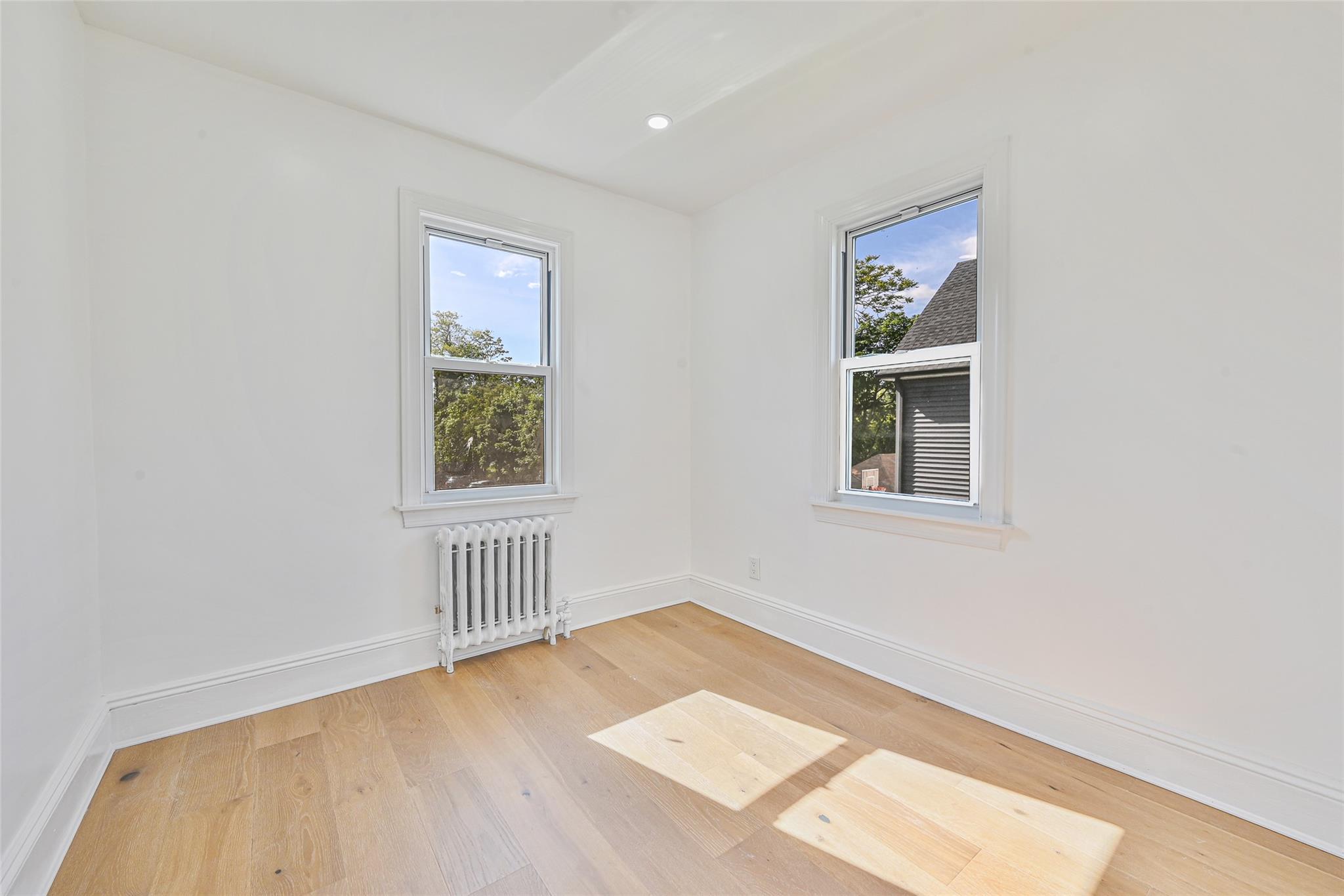 108 North Forest Avenue Ave, Rockville Centre, New York image 20