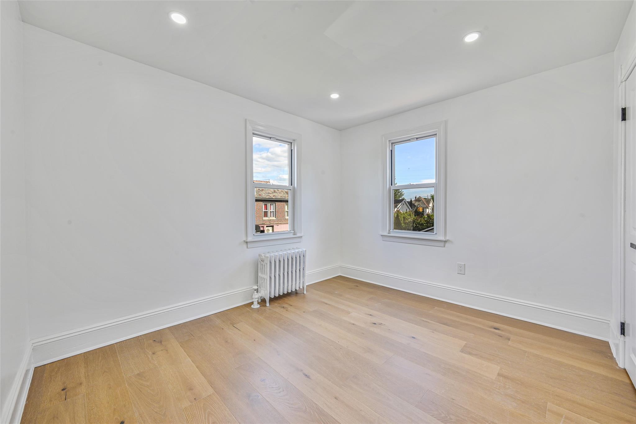 108 North Forest Avenue Ave, Rockville Centre, New York image 18