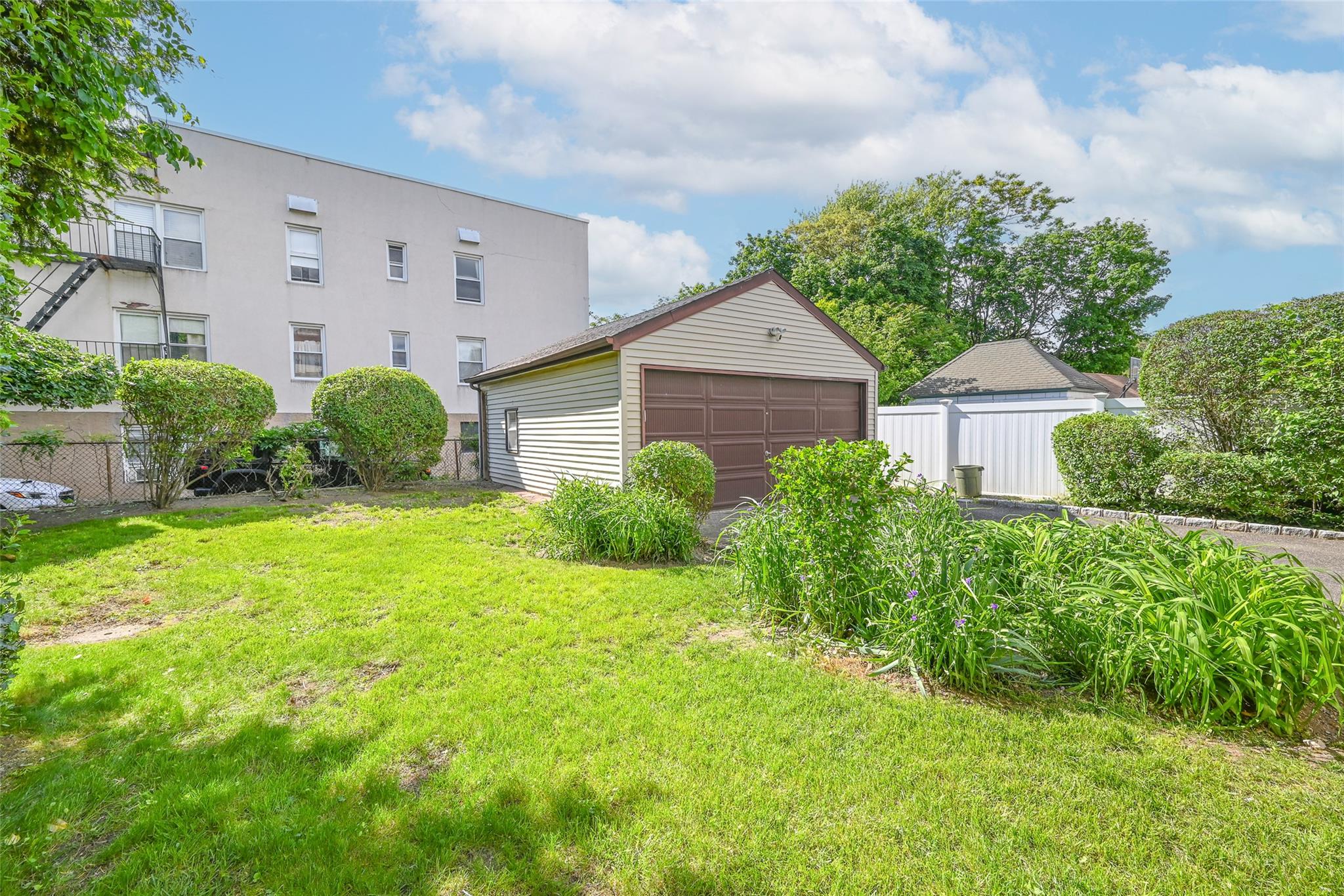 108 North Forest Avenue Ave, Rockville Centre, New York image 6