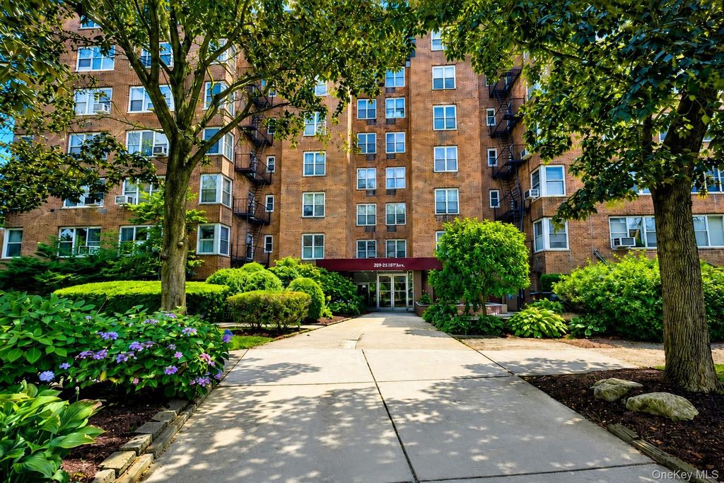 Photo of 209-25 18th Avenue #6D, Bayside, NY 11360 (MLS # 1003622)