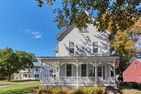 105 & 107 E Market Street Rhinebeck NY 12572