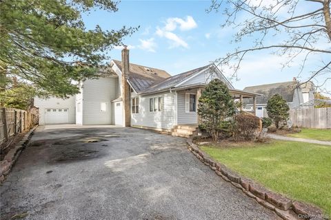 8 Alexander Avenue Farmingdale NY 11735