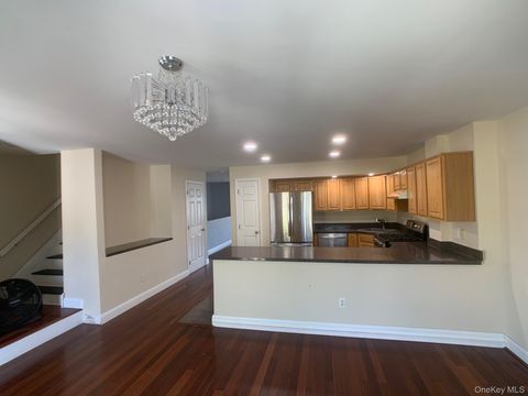 184 Beach 97th 2 Rockaway Beach NY 11693