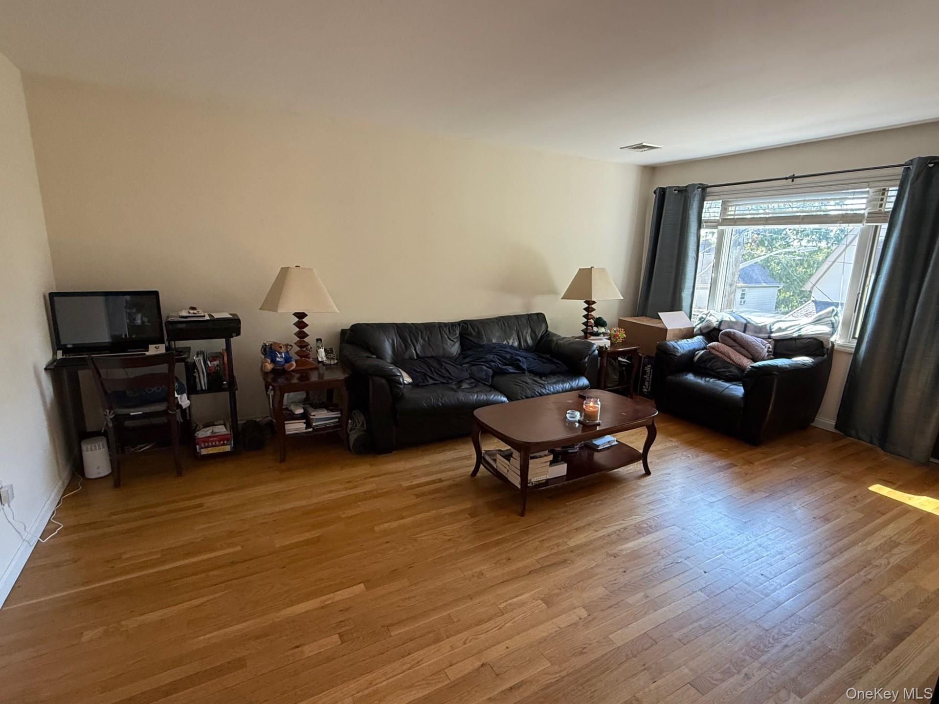 34 Cypress Street 2FL