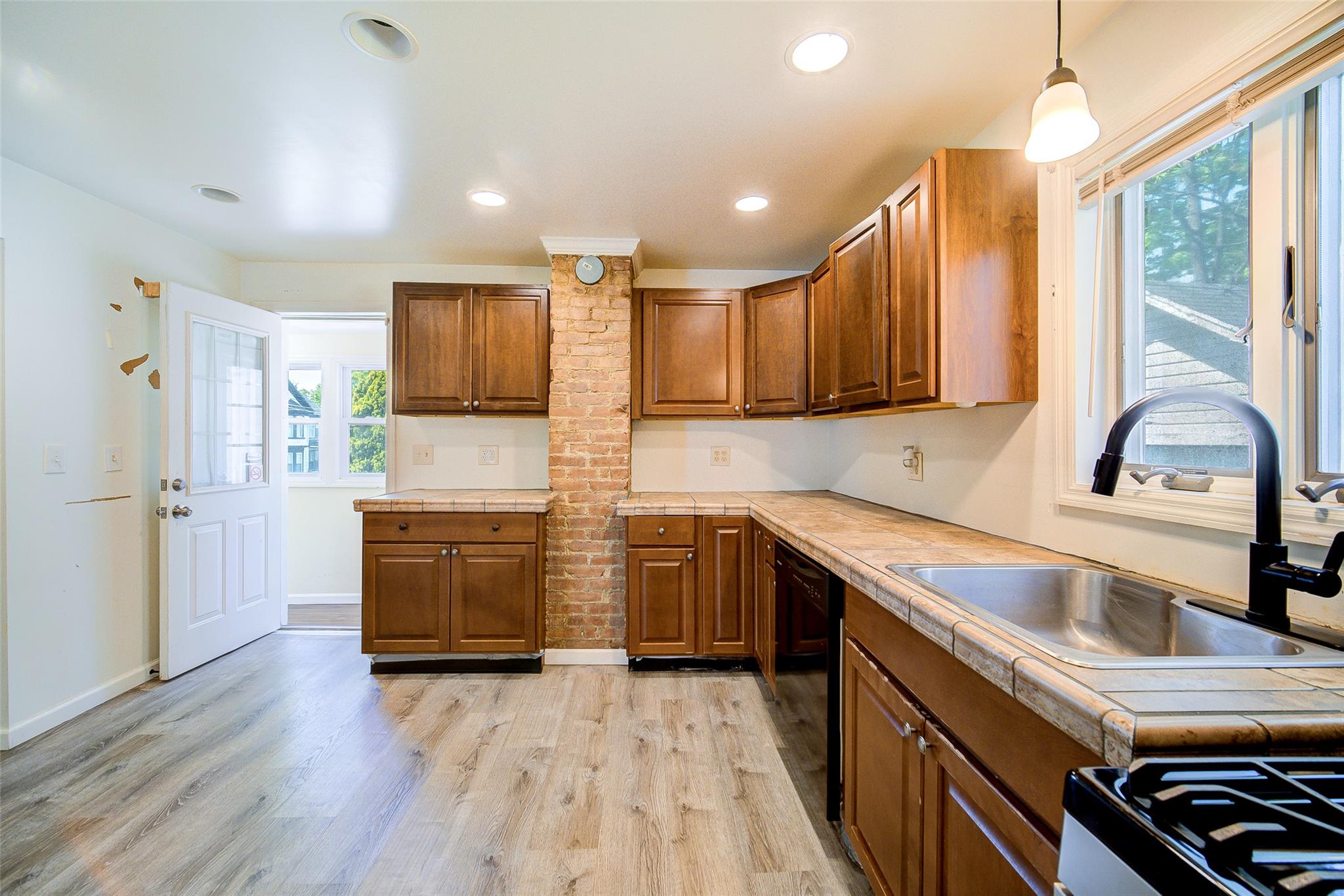 55 Prince Street, Middletown, New York image 17
