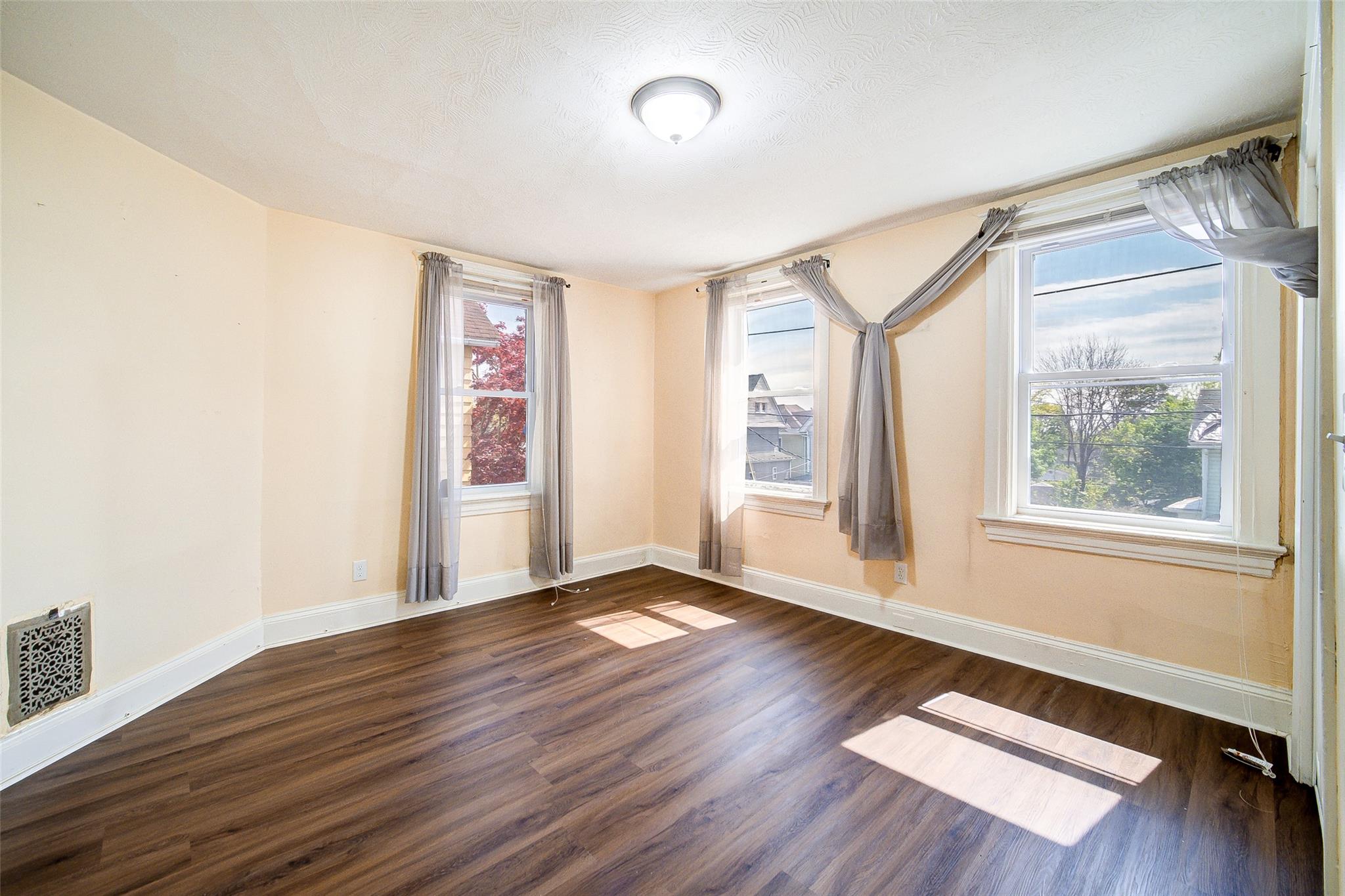 55 Prince Street, Middletown, New York image 31