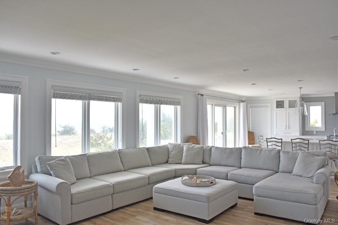 561 Dune Road