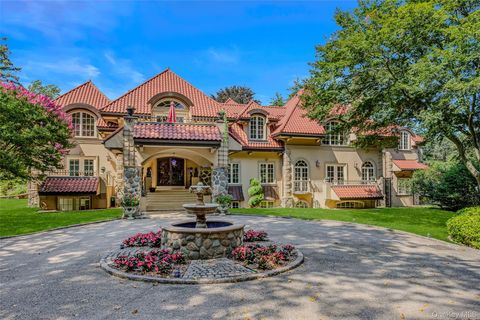 12 Sloanes Court Sands Point NY 11050