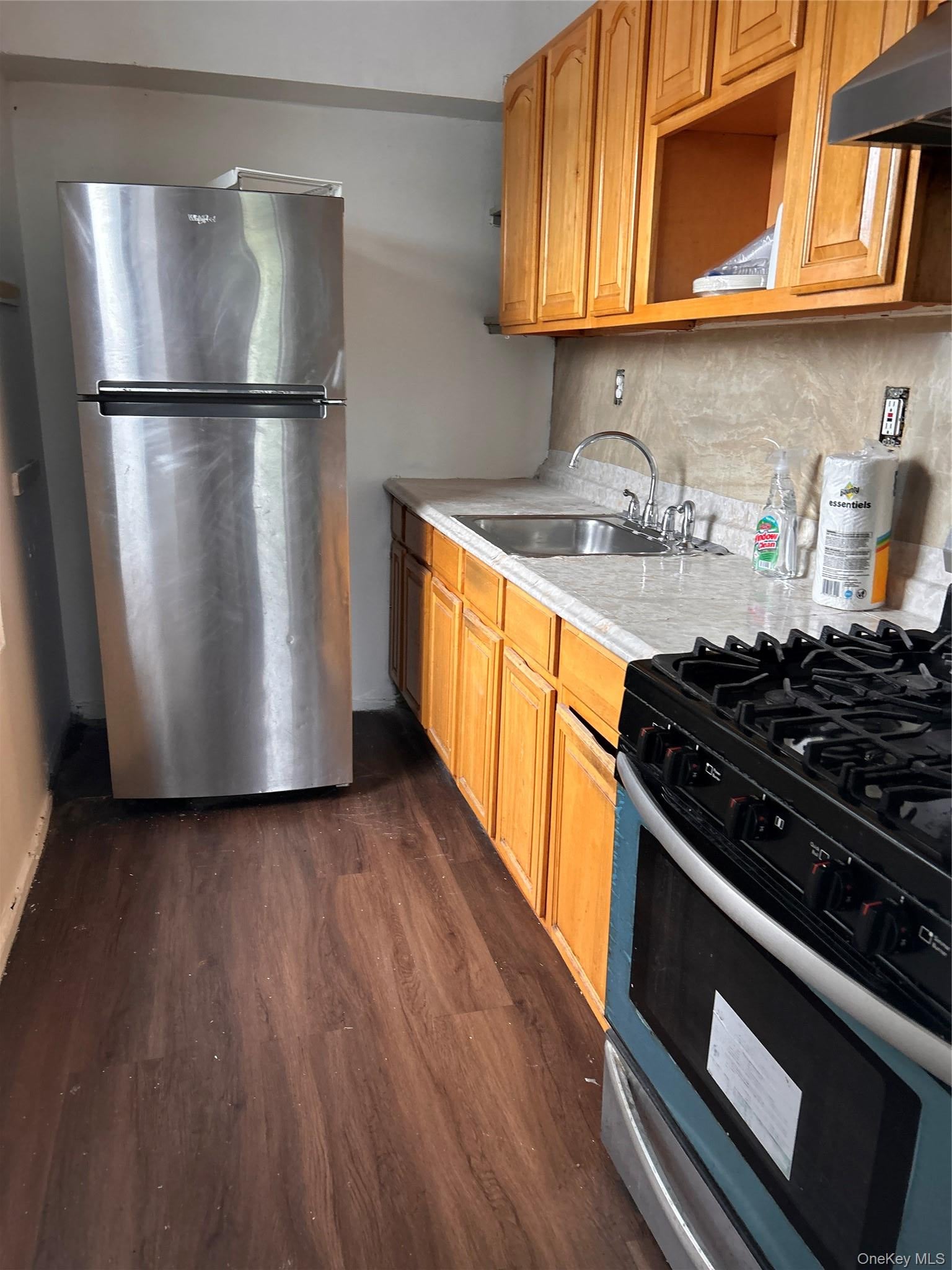 88-30 182nd Street 2G - Photo 2