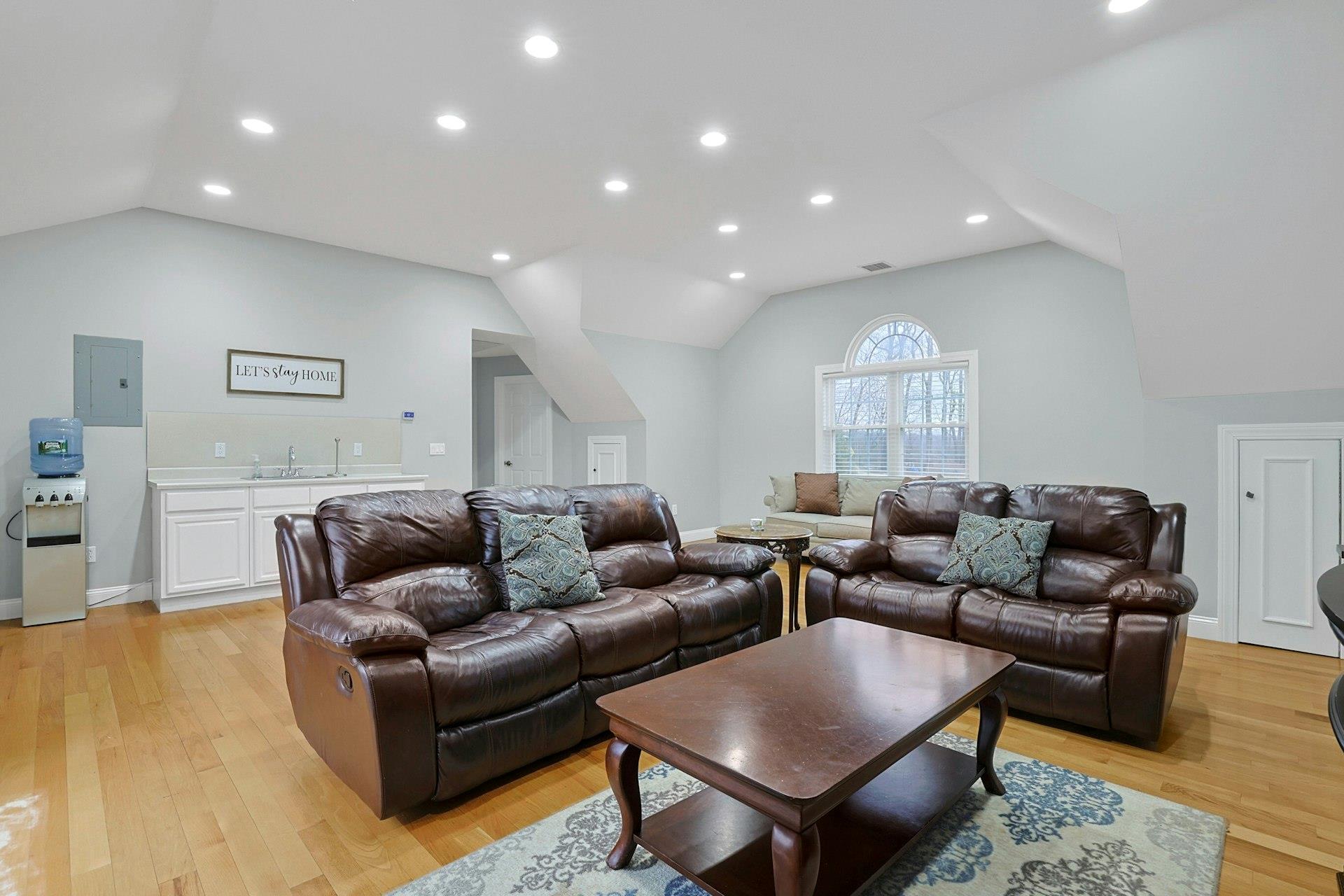 48 Galloway Lane, Valhalla, New York image 23