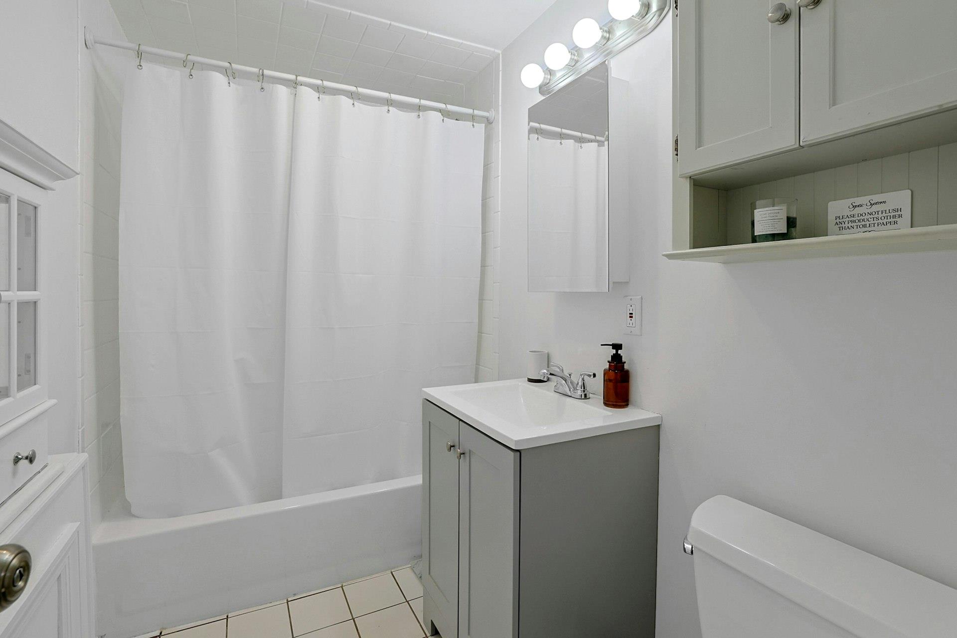 48 Galloway Lane, Valhalla, New York image 39