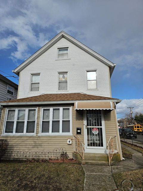 21823 138th Avenue Laurelton NY 11413