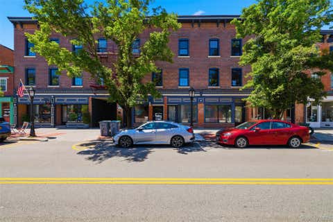Apartment For Rent - 207 Main Street #1<br/> Beacon, NY 12508