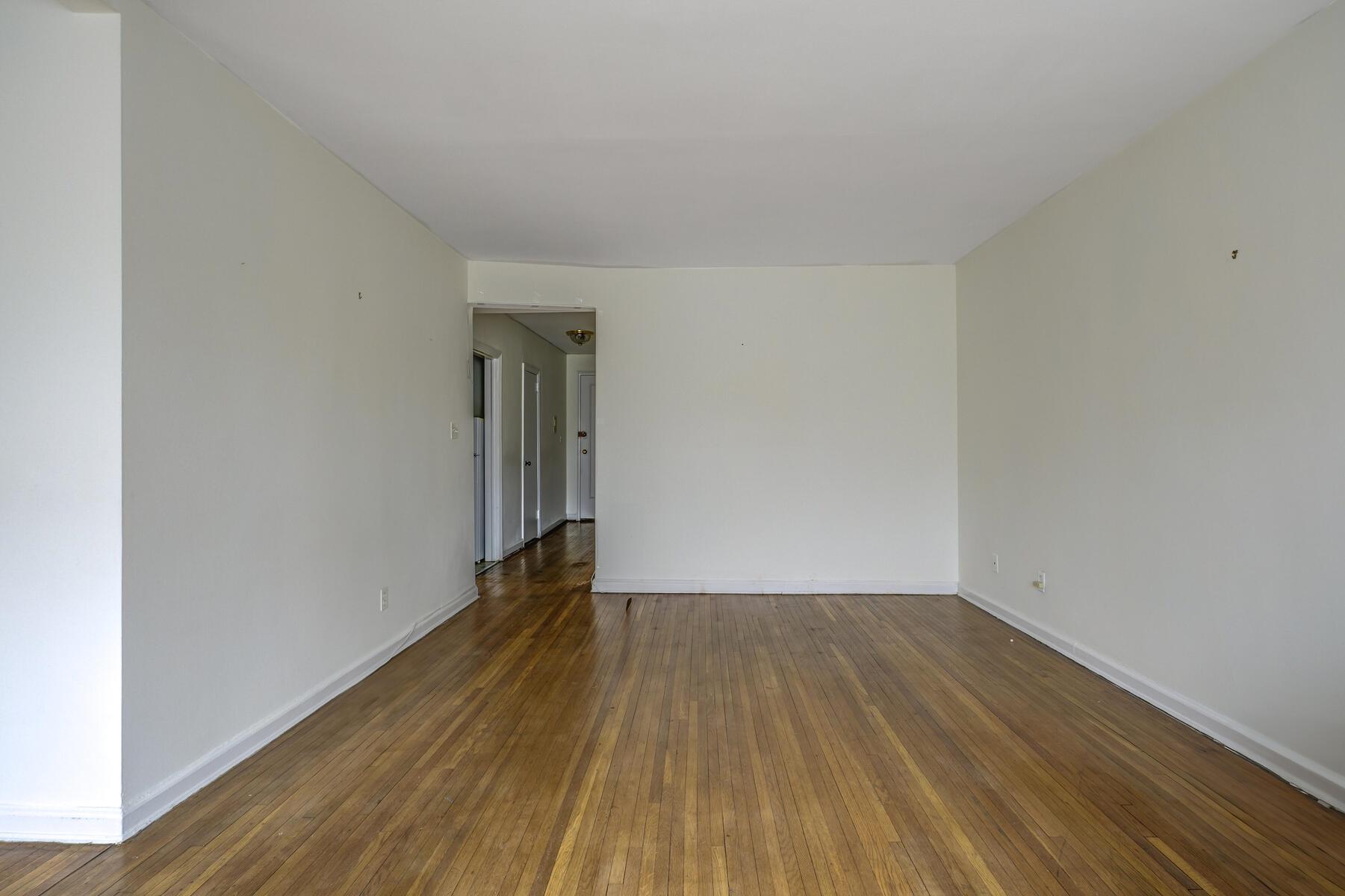 366 Stewart Avenue #A8, Garden City, New York image 4