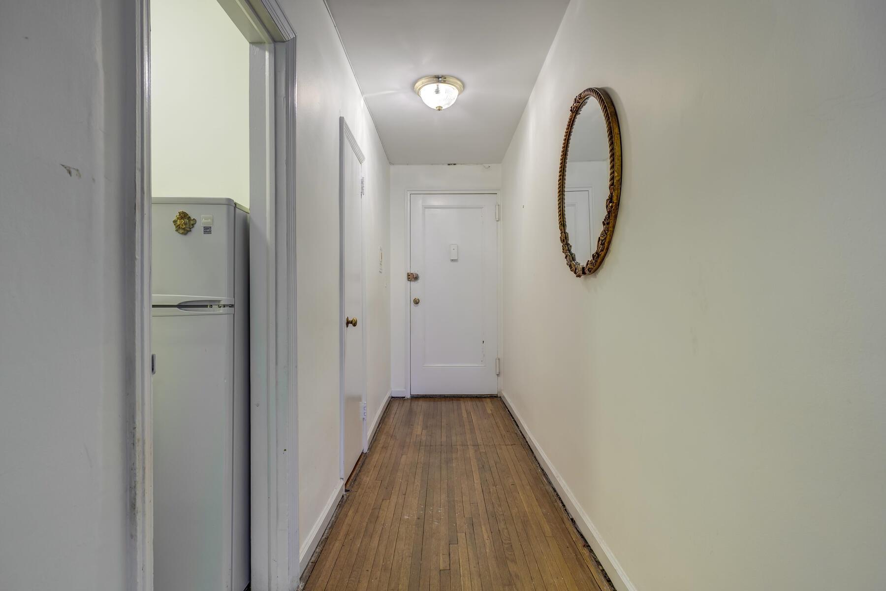 366 Stewart Avenue #A8, Garden City, New York image 3