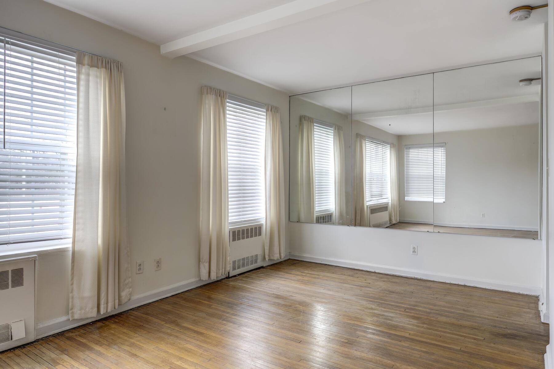 366 Stewart Avenue #A8, Garden City, New York image 6