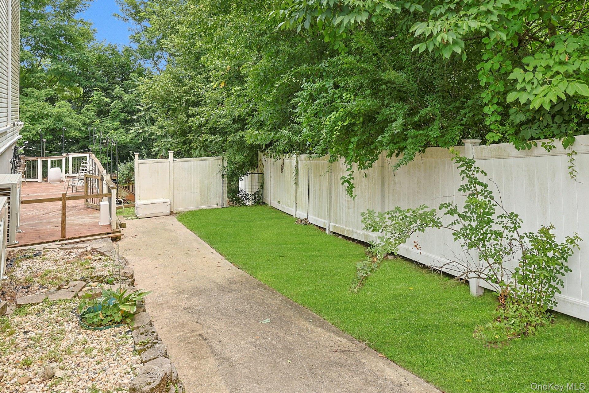 White Plains, New York 10607, United States, 3 Bedrooms Bedrooms, ,2 BathroomsBathrooms,Residential,Active,220592