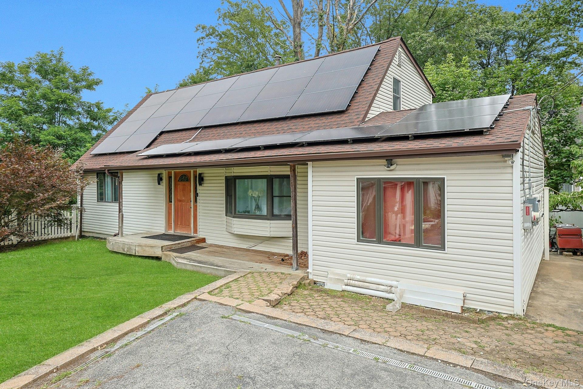 White Plains, New York 10607, United States, 3 Bedrooms Bedrooms, ,2 BathroomsBathrooms,Residential,Active,220592