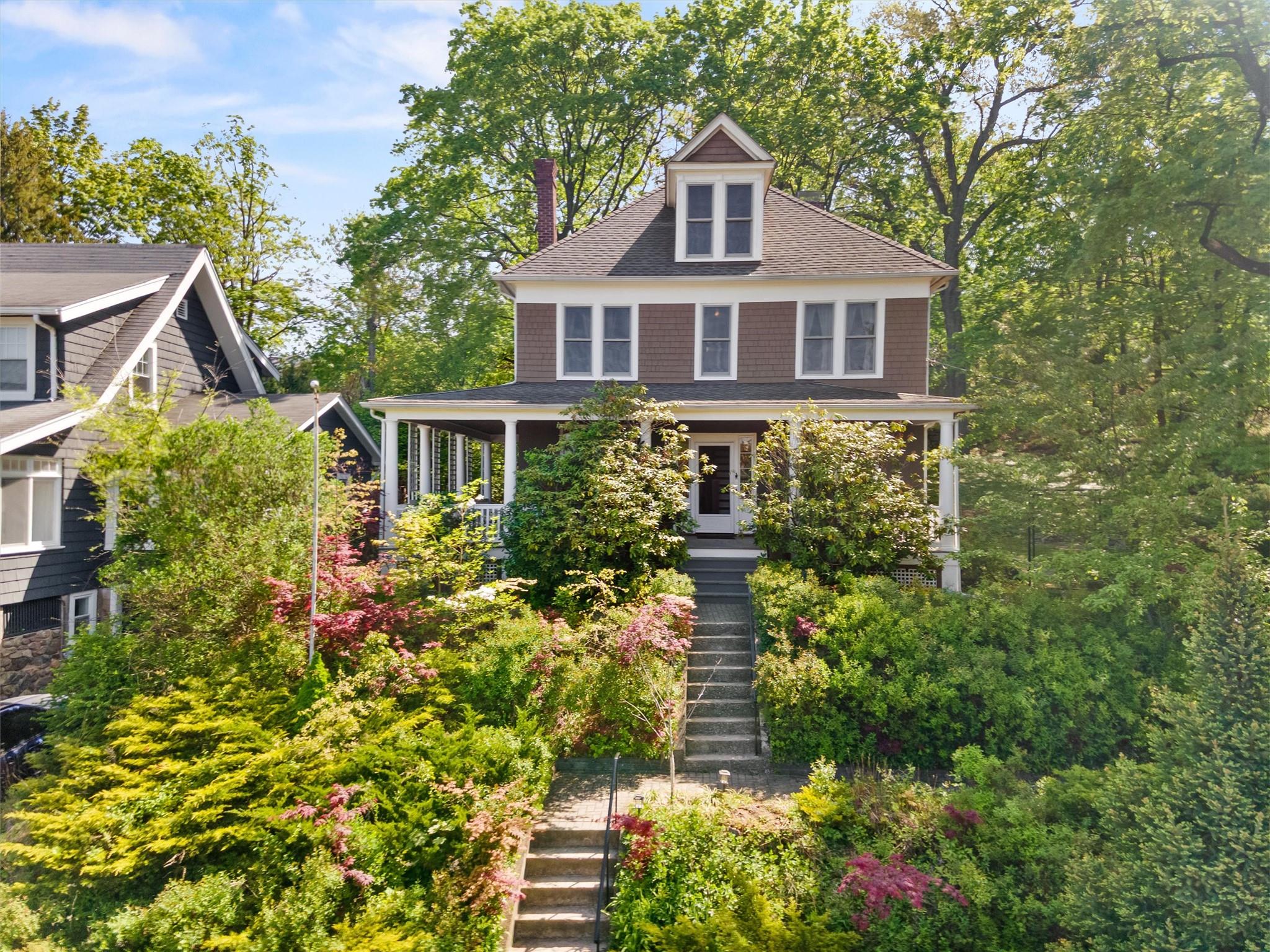 101 Mohican Park Avenue, Dobbs Ferry, New York image 3