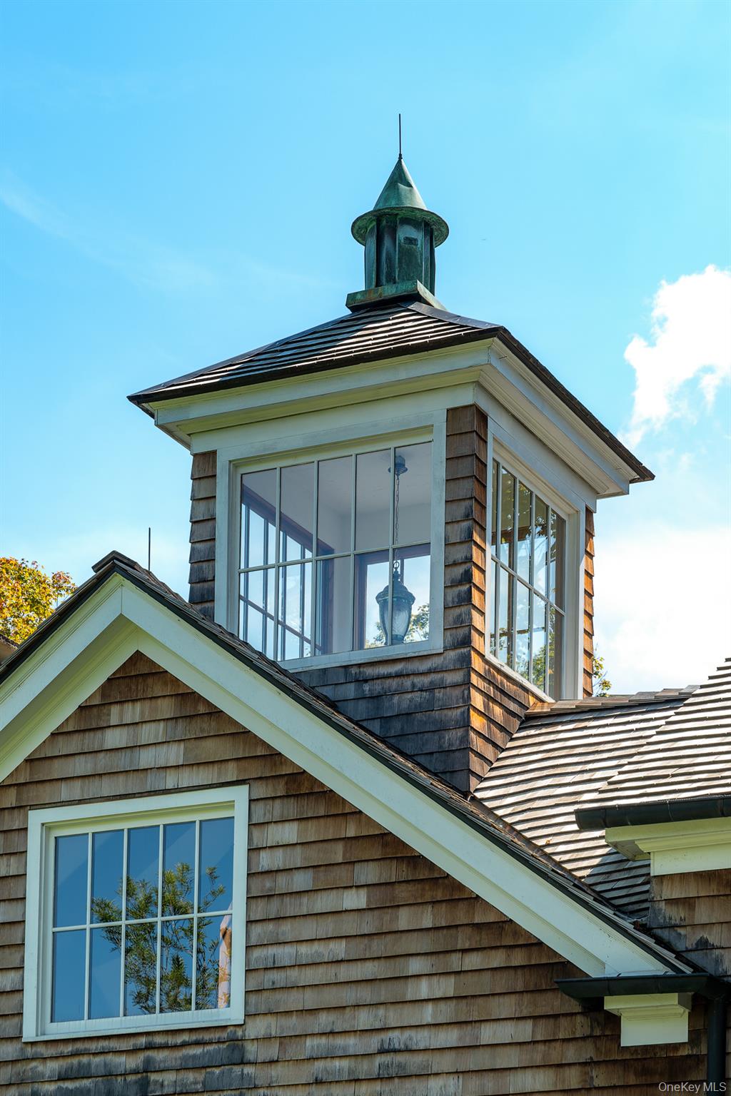 11 Carriage House Road