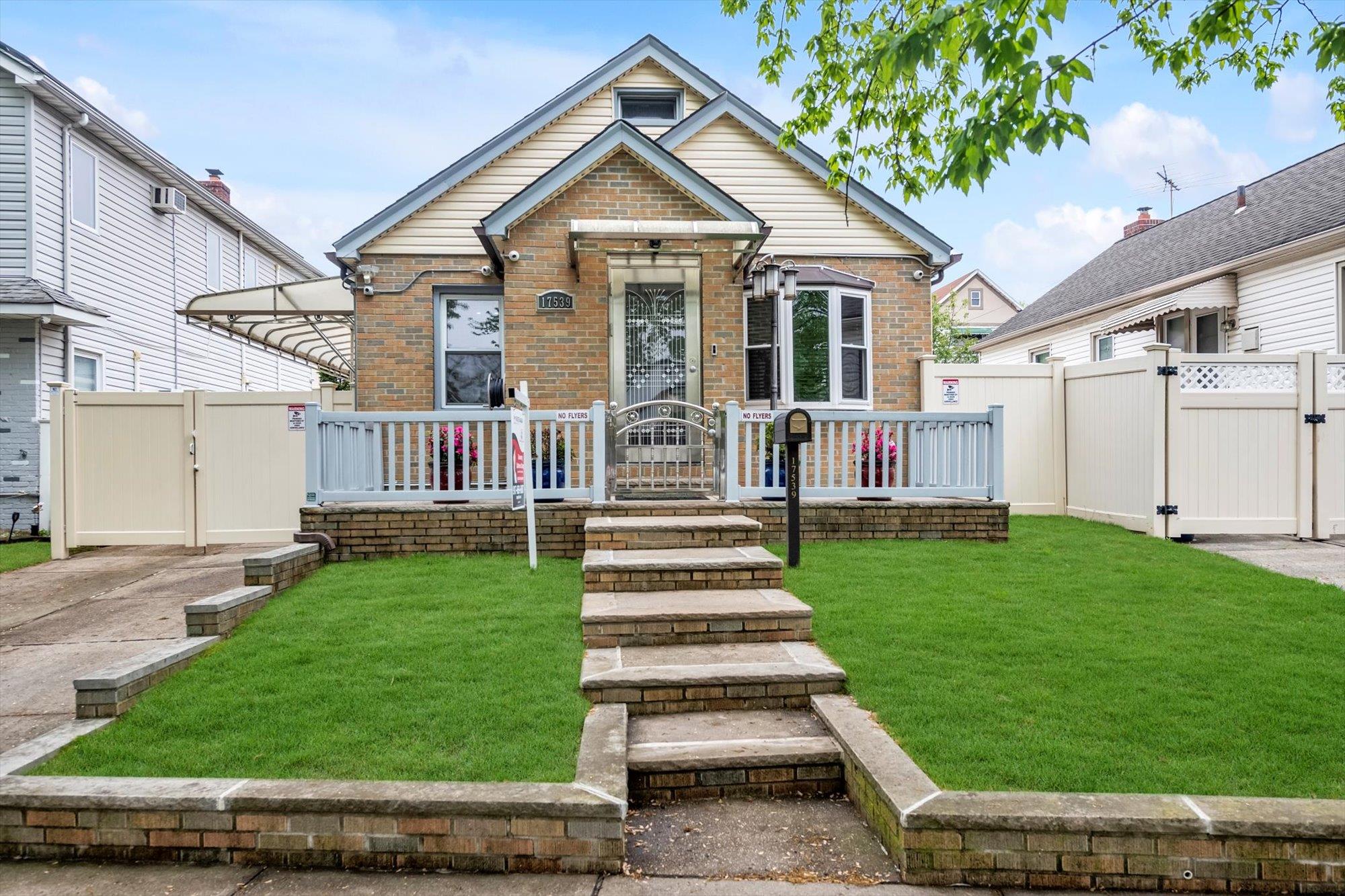 Property for Sale at Underhill Avenue, Fresh Meadows, Queens, NY - Bedrooms: 3 
Bathrooms: 2 
Rooms: 6  - $989,000