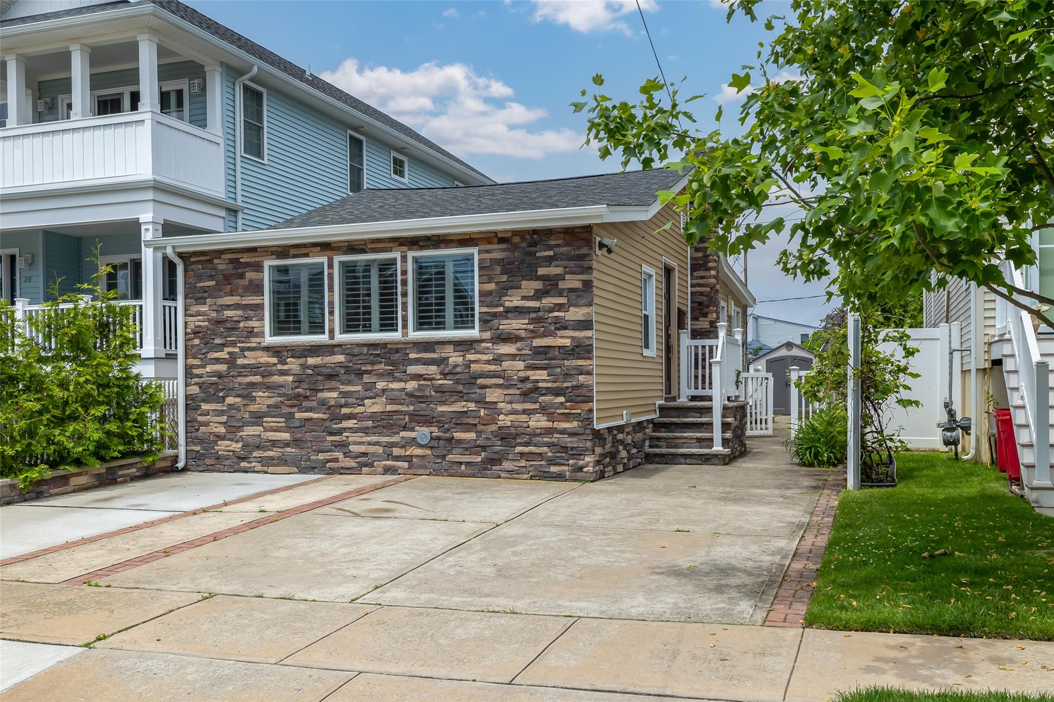 38 Kent Road, Island Park, New York image 1