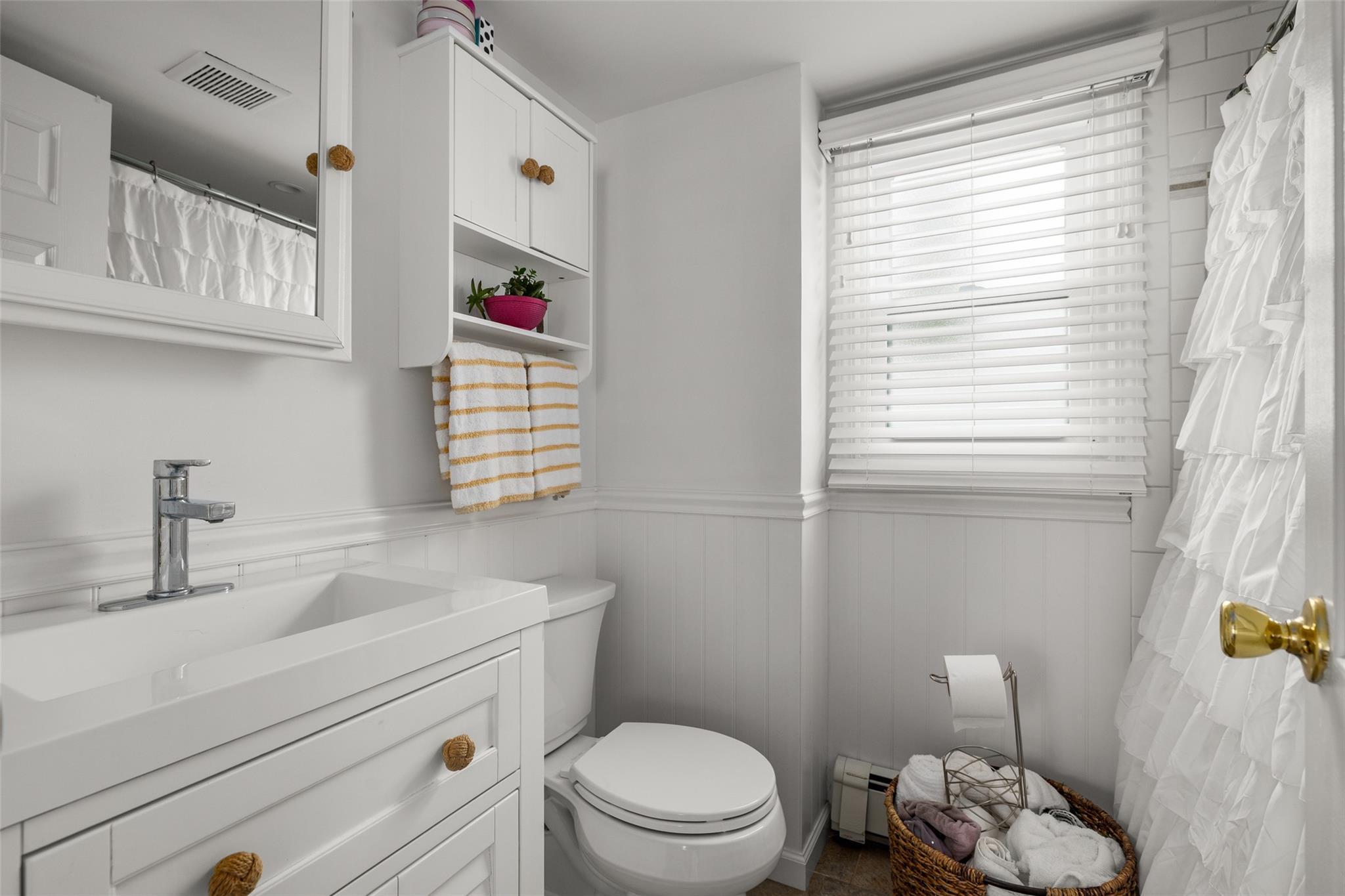 38 Kent Road, Island Park, New York image 6