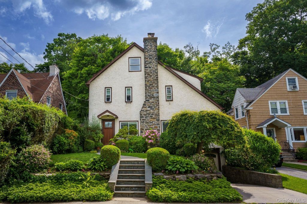 Photo of 9 Esplanade, Mount Vernon, NY 10553 (MLS # 1003363)