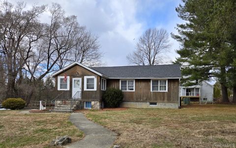 14 Lowell Road Carmel NY 10512