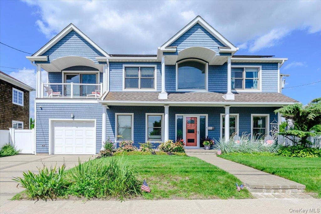 Photo of 2064 Pacific Boulevard, Atlantic Beach, NY 11509 (MLS # 1047482)