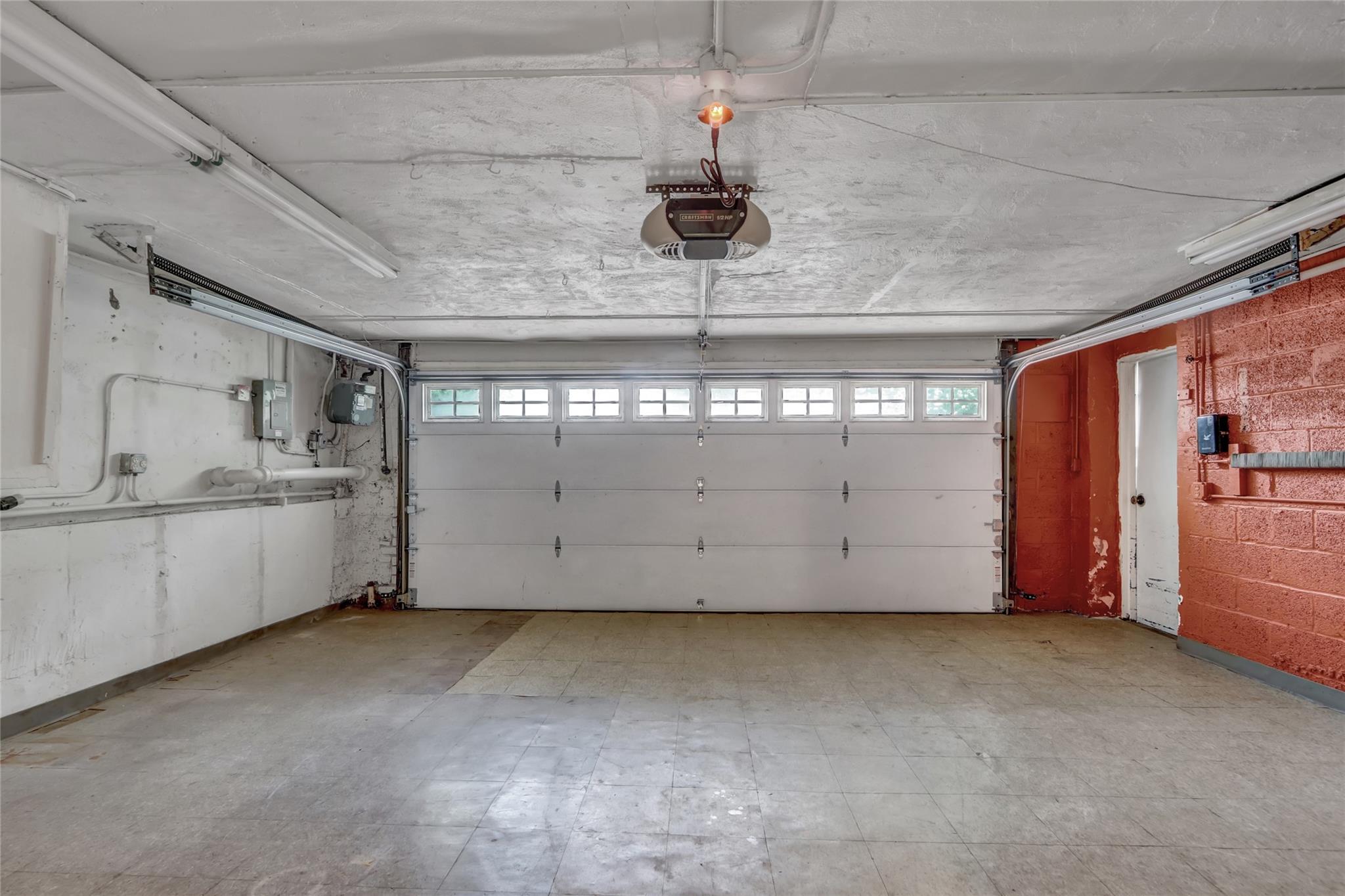 316 Oriental Boulevard, Brooklyn, New York image 23