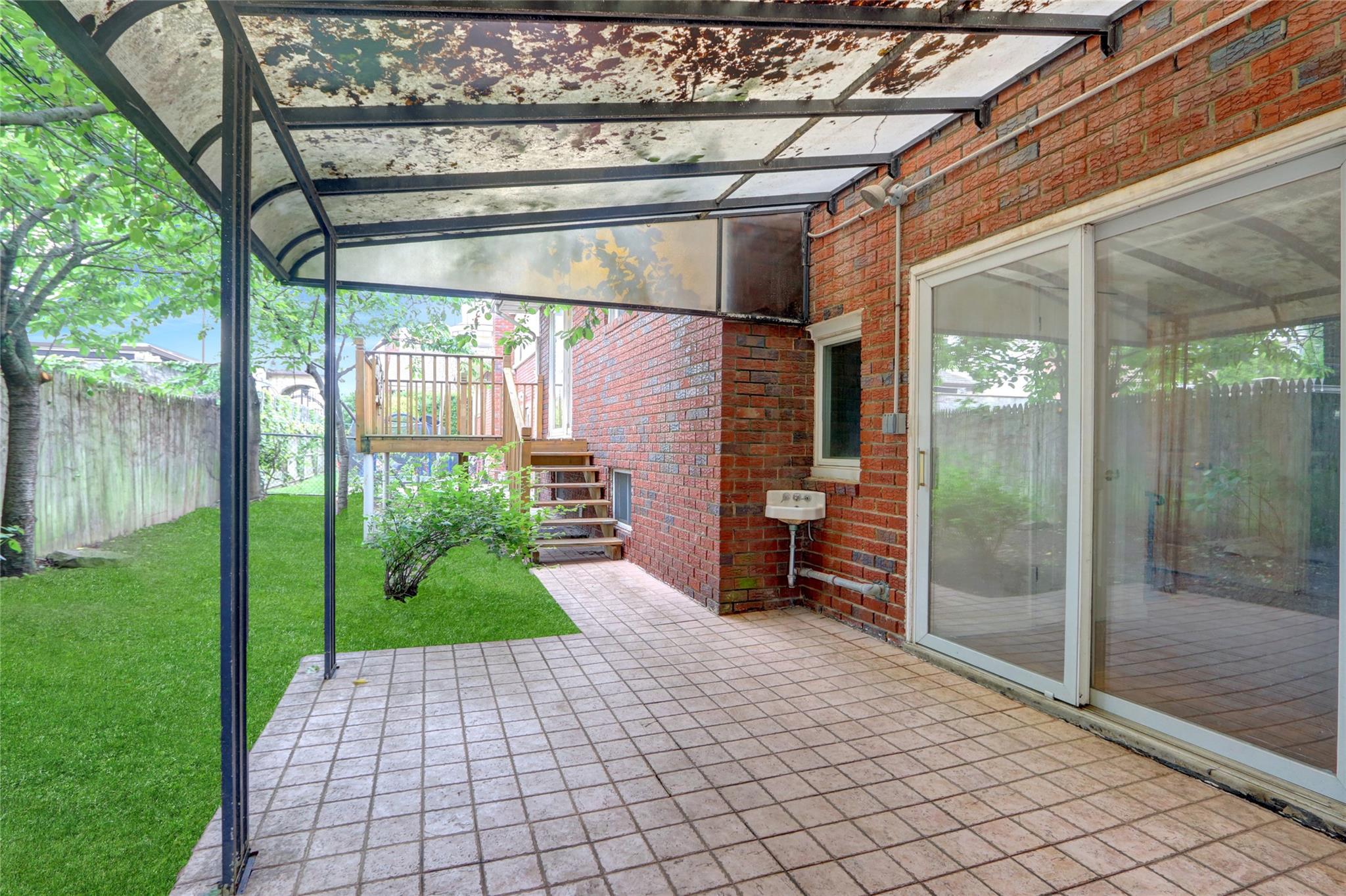 316 Oriental Boulevard, Brooklyn, New York image 28