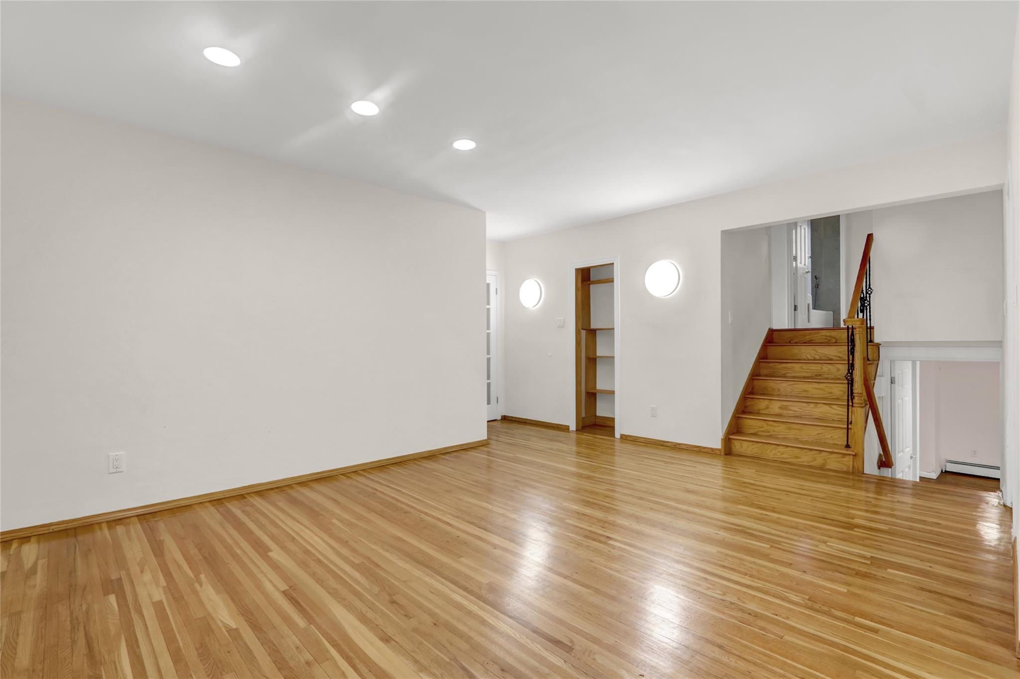 316 Oriental Boulevard, Brooklyn, New York image 8