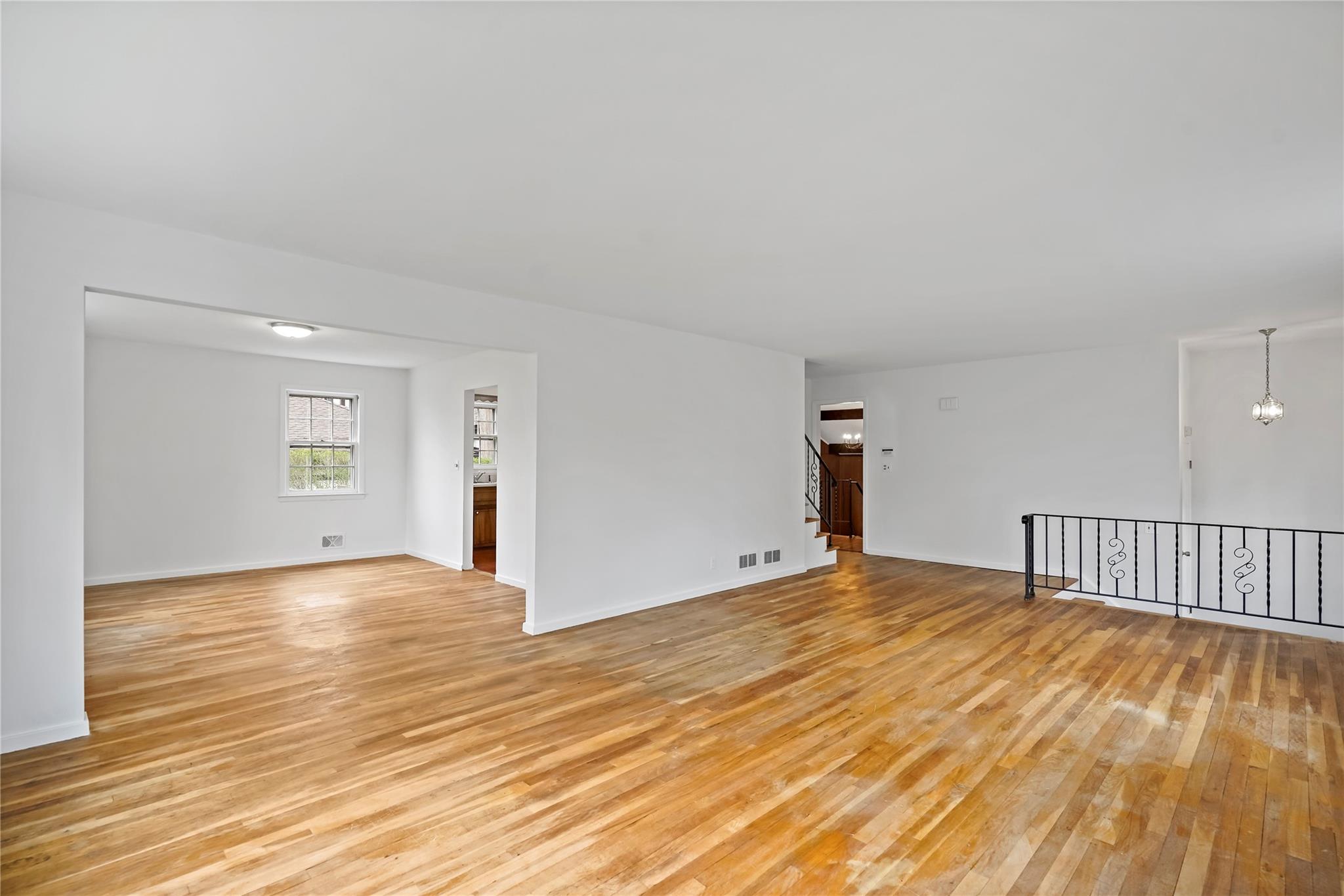 53 Cherry Avenue, New Rochelle, New York image 4