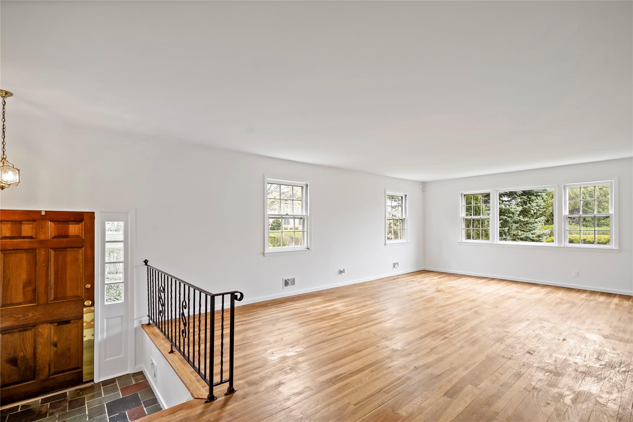 53 Cherry Avenue, New Rochelle, New York image 14