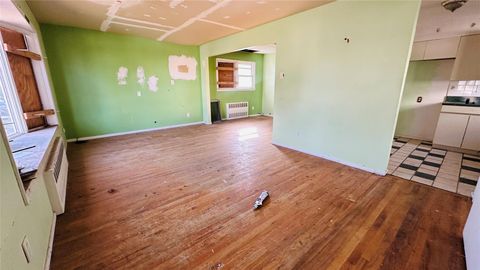 9 Grayston Street, Hempstead, NY 11590 - MLS#: 822160