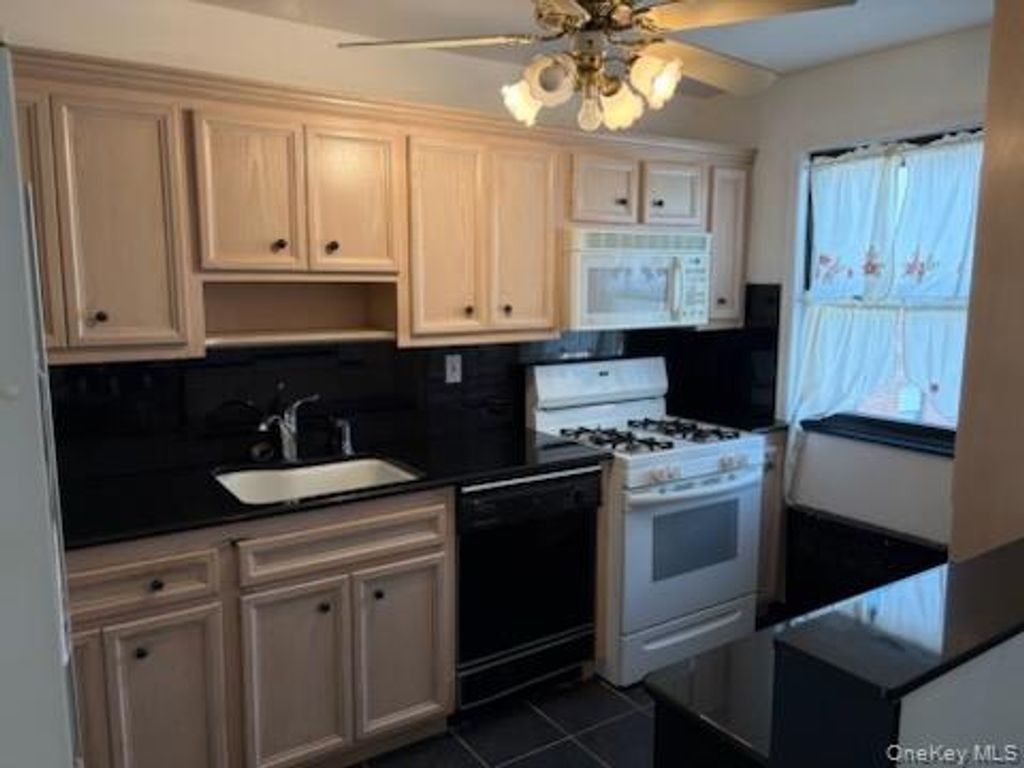 Photo of 8017 156th Avenue #130, Howard Beach, NY 11414 (MLS # 961183)