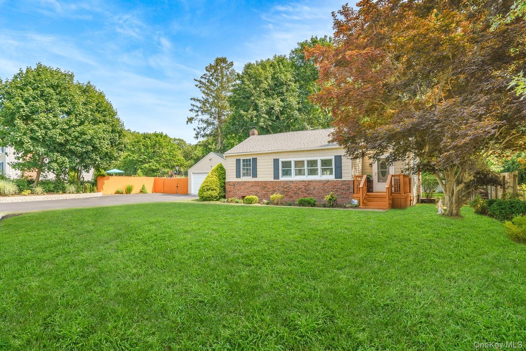 Photo of 6 Hines Road, Middle Island, NY 11953 (MLS # 1029642)