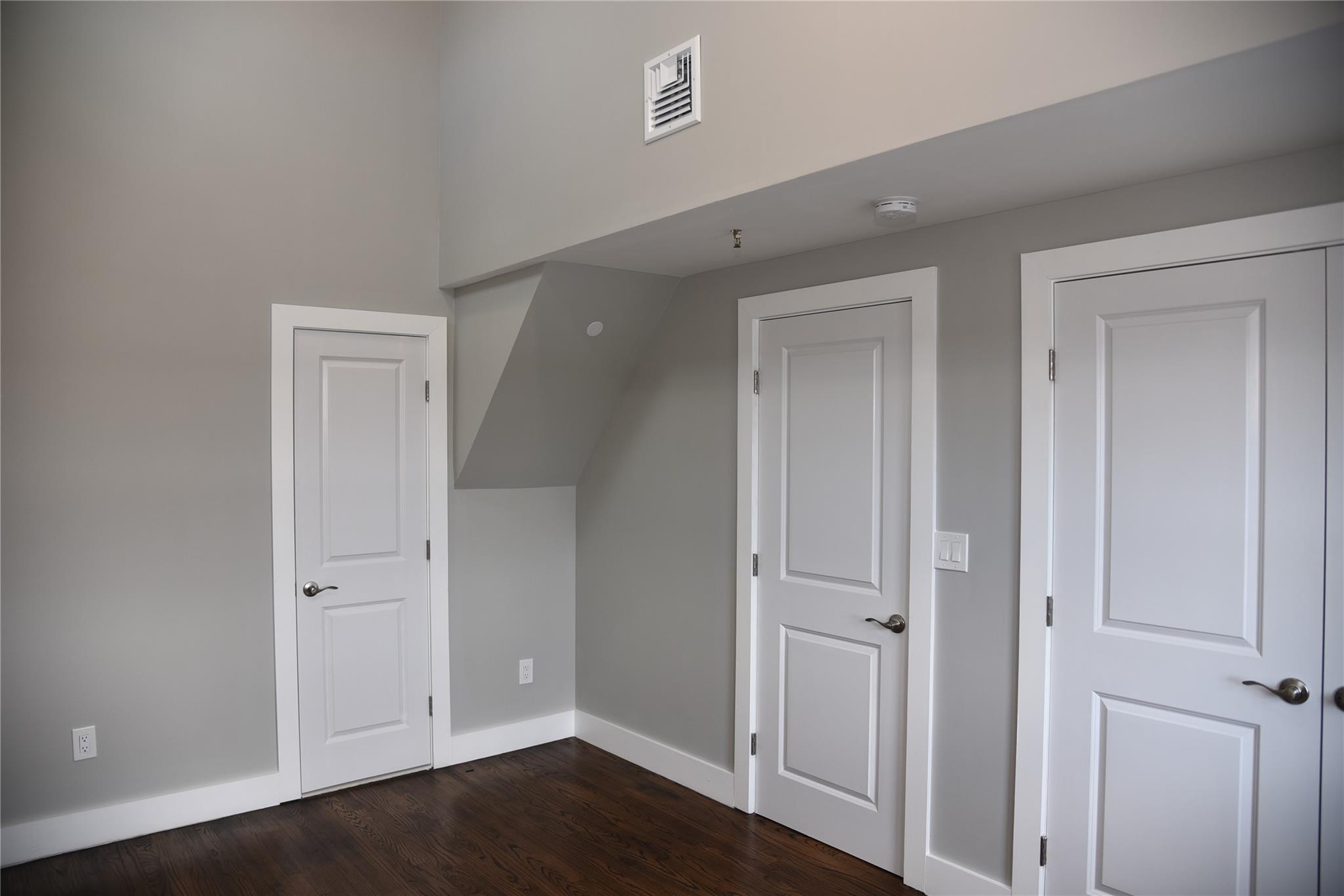 East Rockaway, New York 11518, United States, 4 Bedrooms Bedrooms, ,2 BathroomsBathrooms,Residential,Active,114080