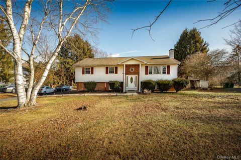 Homes For Sale - 76 Derick Drive<br/> Fishkill, NY 12524