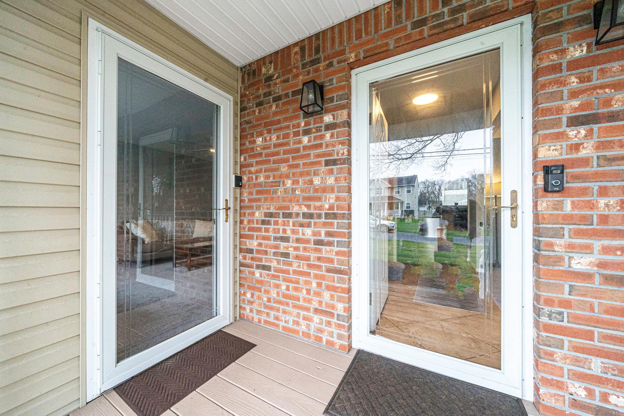 9 Jeanatta Avenue, Mastic, New York image 5