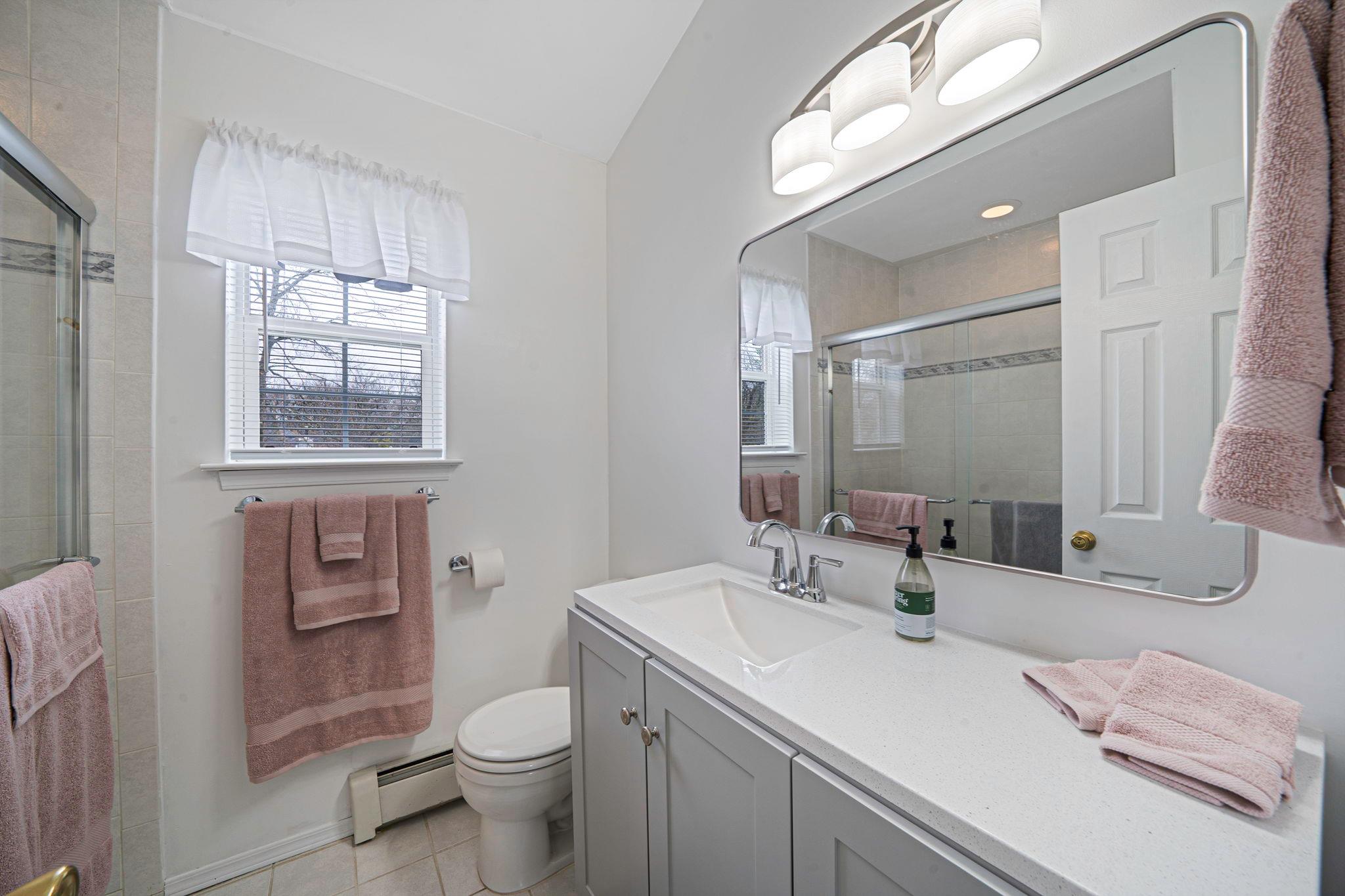 9 Jeanatta Avenue, Mastic, New York image 23