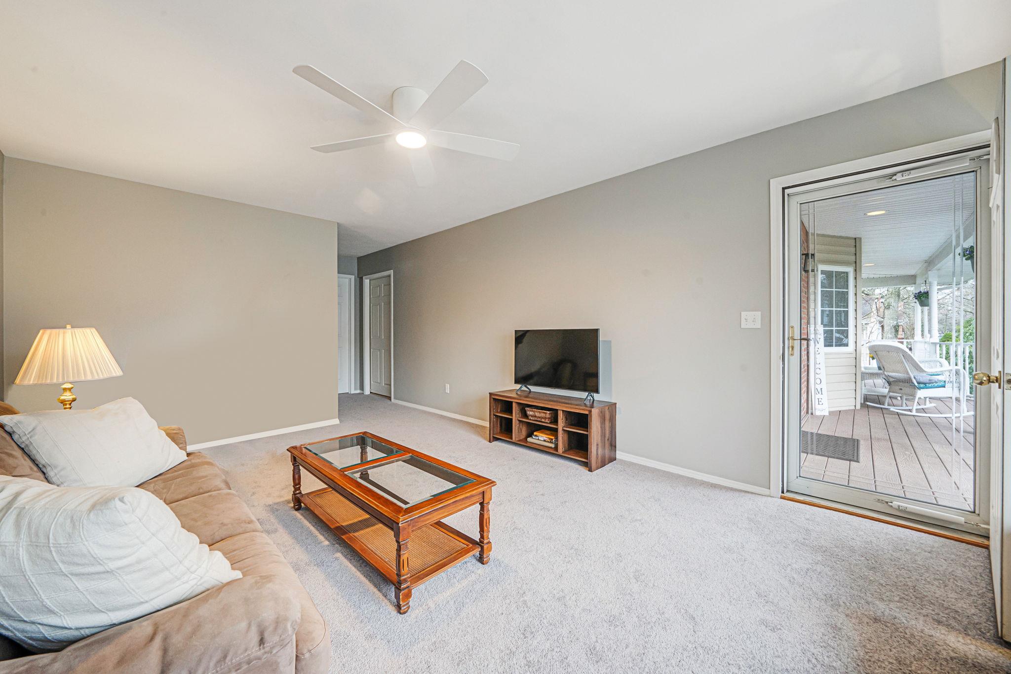 9 Jeanatta Avenue, Mastic, New York image 16