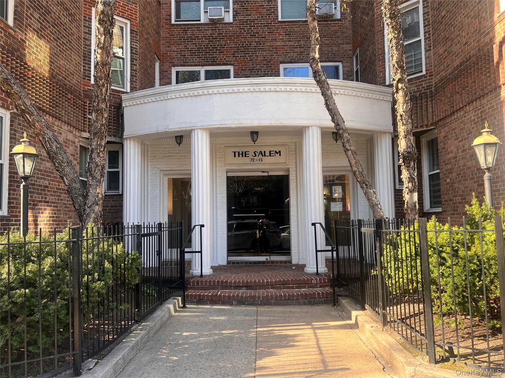 Photo of 72-15 37th Avenue #6A, Jackson Heights, NY 11372 (MLS # 988220)