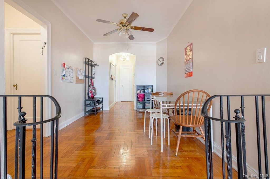 Photo of 72-15 37th Avenue #6A, Jackson Heights, NY 11372 (MLS # 988220)