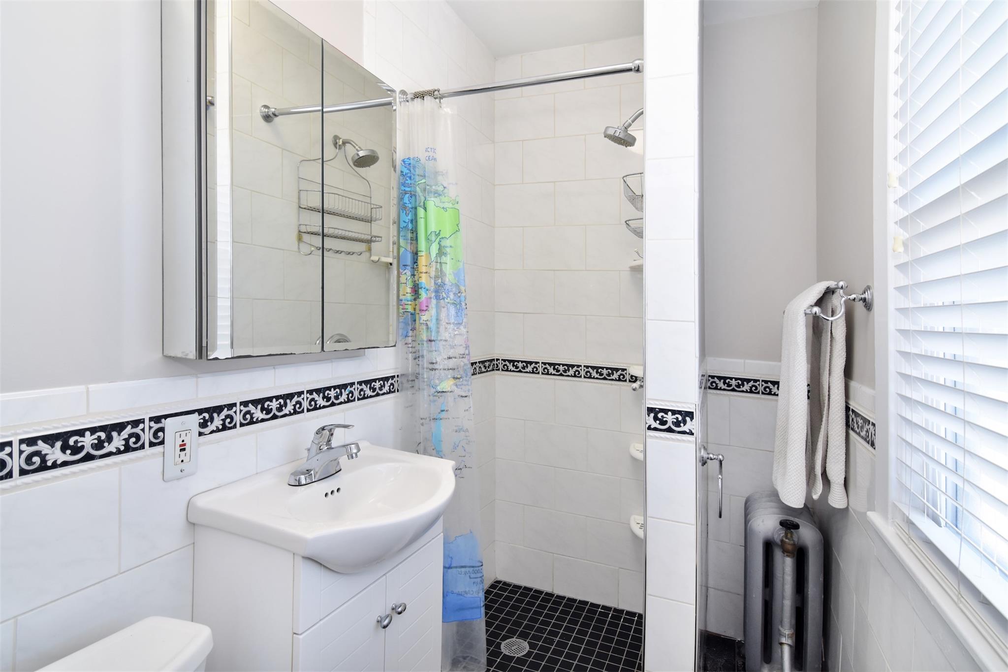 8 Kenilworth Road, Yonkers, New York image 14
