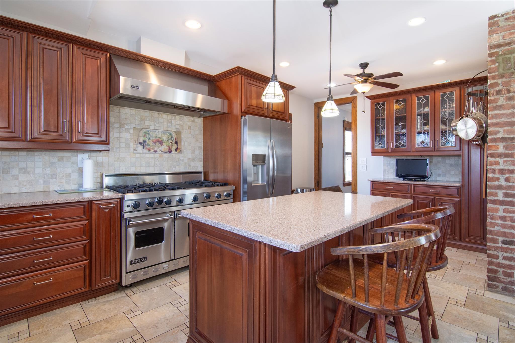 8 Kenilworth Road, Yonkers, New York image 4